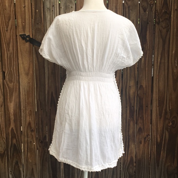 🔥💥NWOT🔥💥WHITE BOHO MINI CROCHET DRESS✨ - Picture 3 of 8